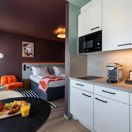 Kalm - East Lägenhetshotell 4*
