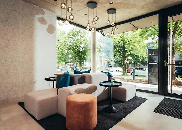 Kalm - East Apart Otel 4*