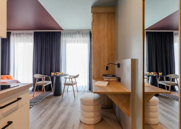 Kalm - East Apart Otel 4*