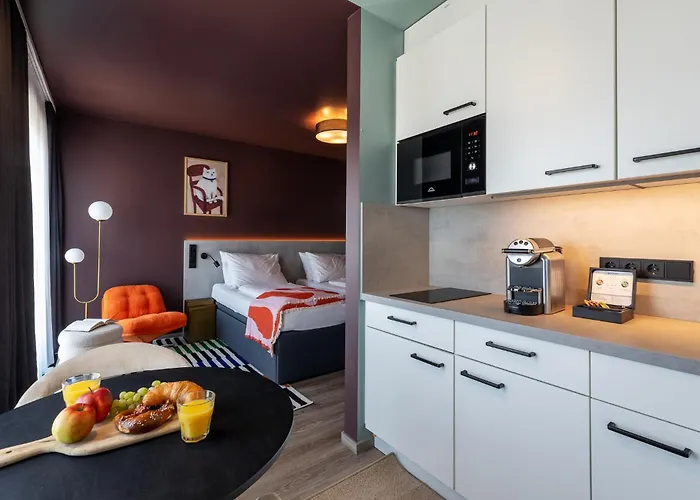 Kalm - East Apart Otel 4*
