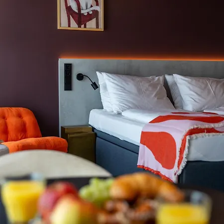 Appart hôtel Kalm - East 4*