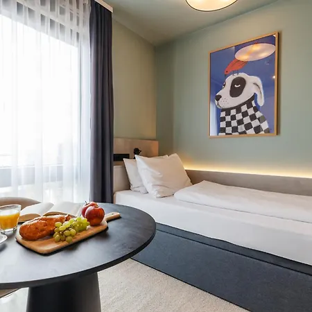 Kalm - East 4* Mnichov