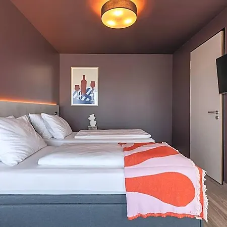 Kalm - East Aparthotel Mnichov