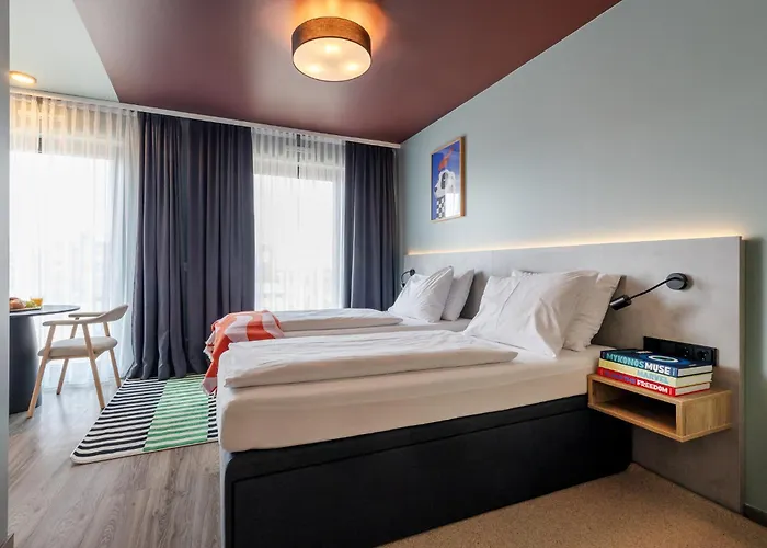 Kalm - East 4* München