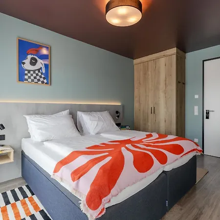 Apartahotel Kalm - East